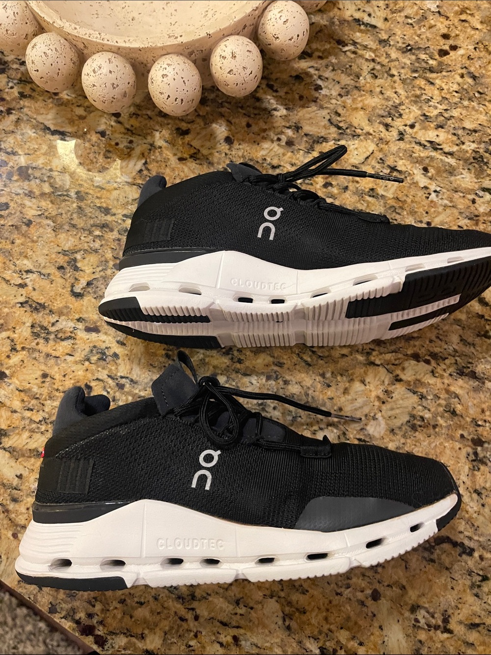 Women’s On Cloud Athletic Sneakers in Black - Picture 2 of 8